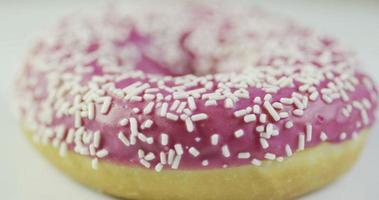 rosquinhas revestidas de framboesa video