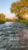 buis wel irrigatie water systeem in dorp video