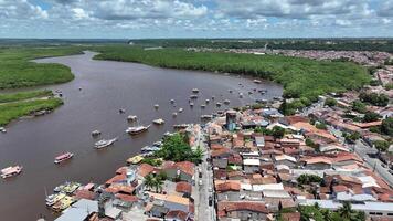 famoso Buranhem rio dentro porto seguro bahia dentro Brasil . cênico cena. video